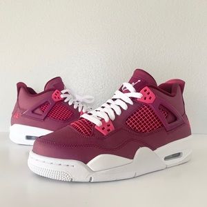 Women’s Air Jordan 4 Retro